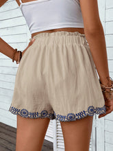 VCAY Floral Embroidery Paperbag Waist Shorts